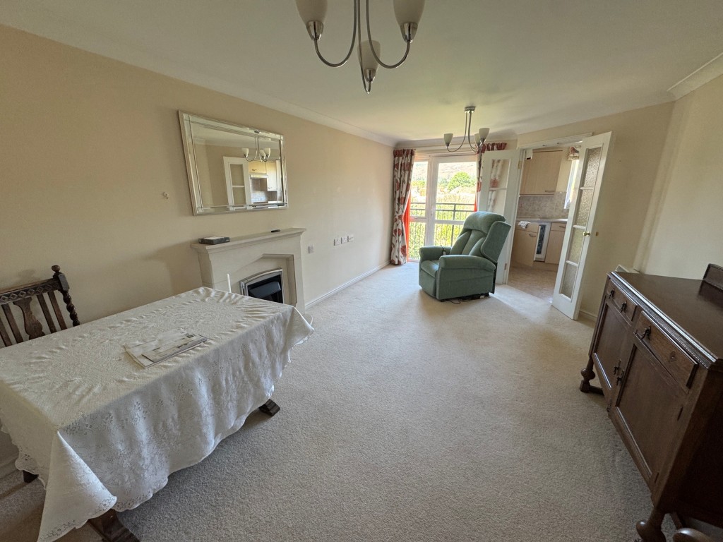 Lot: 212 - SECOND FLOOR AGE RESTRICTED FLAT - Living-dining room alternative view